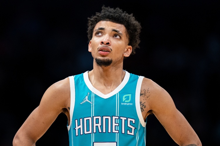 小杨夏联队友啥水平🧐5人有过NBA经历 21年11号秀伯克奈特在列